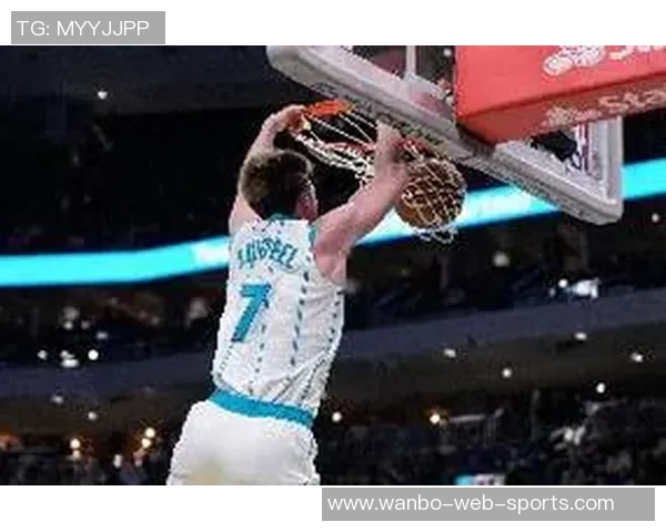 黄蜂新星克尼佩尔21岁前单场轰20分10板追平安东尼与迈基吉辉煌纪录