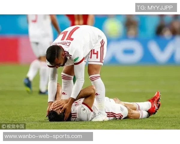 前裁判解析廷伯点球争议：身体接触延续至禁区上半身犯规更易被识别